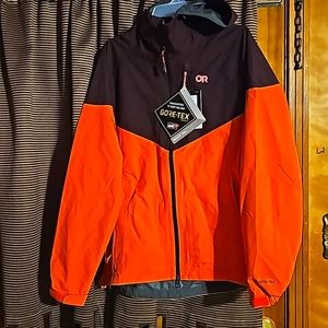 Women Goretex jacket with hood